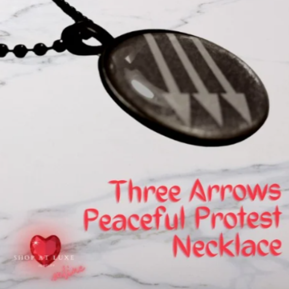 Three Arrows Necklace